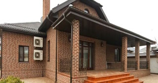 Строительство домов из кирпича с мансардой в юбилейном | от 3610 рублей